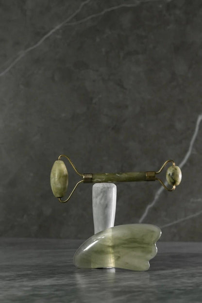 REDUCE BOLSAS, OJERAS Y MEJORA LA ELASTICIDAD Y FIRMEZA